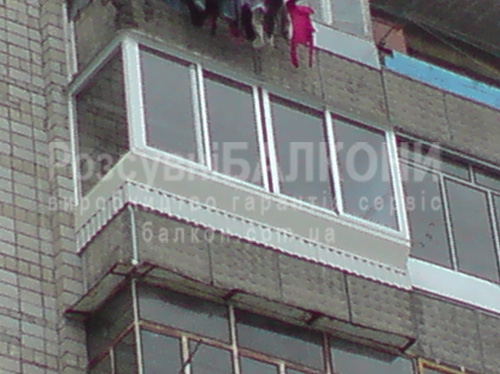 Балкон П-образный | выравнивание и укрепление перил | 4 раздвижных окна, глухое окно | выступ вперед